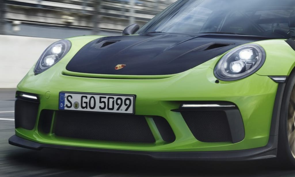 Nem kell ide turbó: szívómotorral szaggatja az aszfaltot az új Porsche 911 GT3 RS