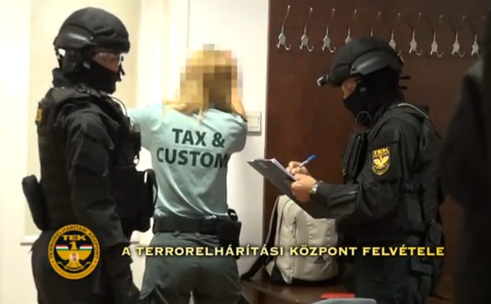 És akkor tisztogatást rendeznek a NAV-nál