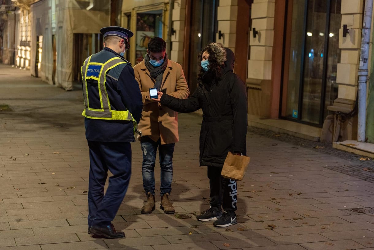 Több mint ezer ember szegte meg a kijárási tilalmat szilveszterkor