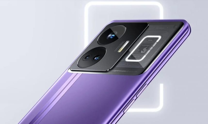 Jönnek a 24 GB-os telefonok