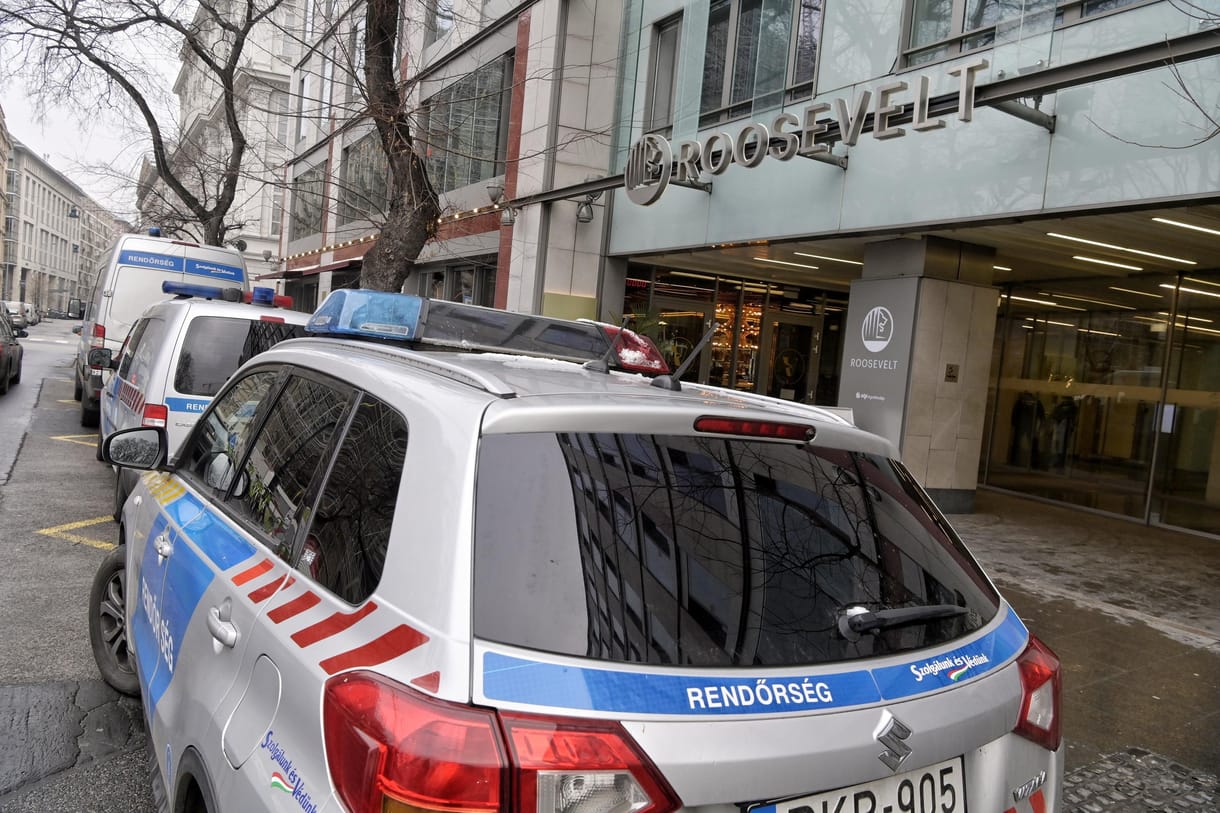 Bűnügyi akció zajlik az Integritás Hatóságnál, a kormánysajtó szerint a vezető sikkasztása miatt nyomoznak