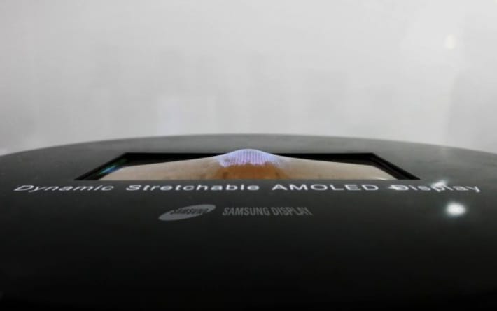 Nyújtható, téphető, húzható kijelzőt csinált a Samsung