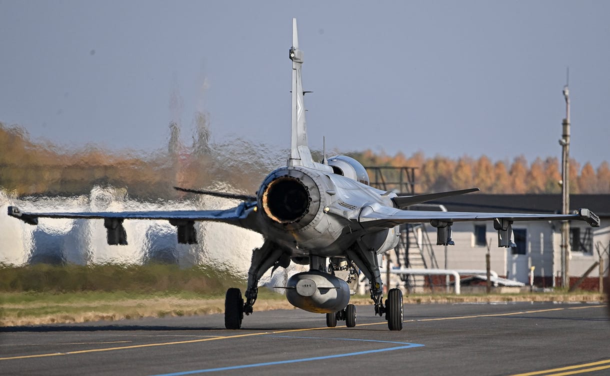 Orosz repülő miatt riasztották a balti légteret védő magyar Gripeneket