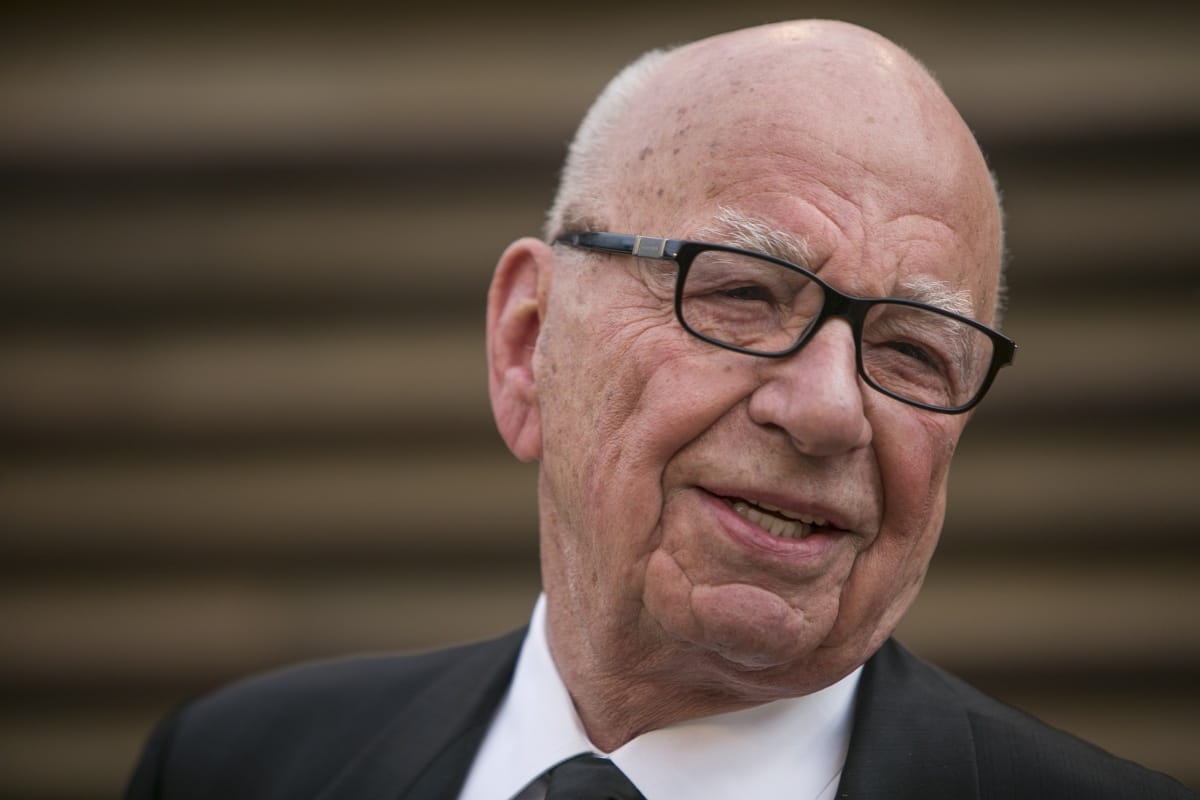 Egy jachton tűnt fel a 92 éves Rupert Murdoch lehetséges új partnerével