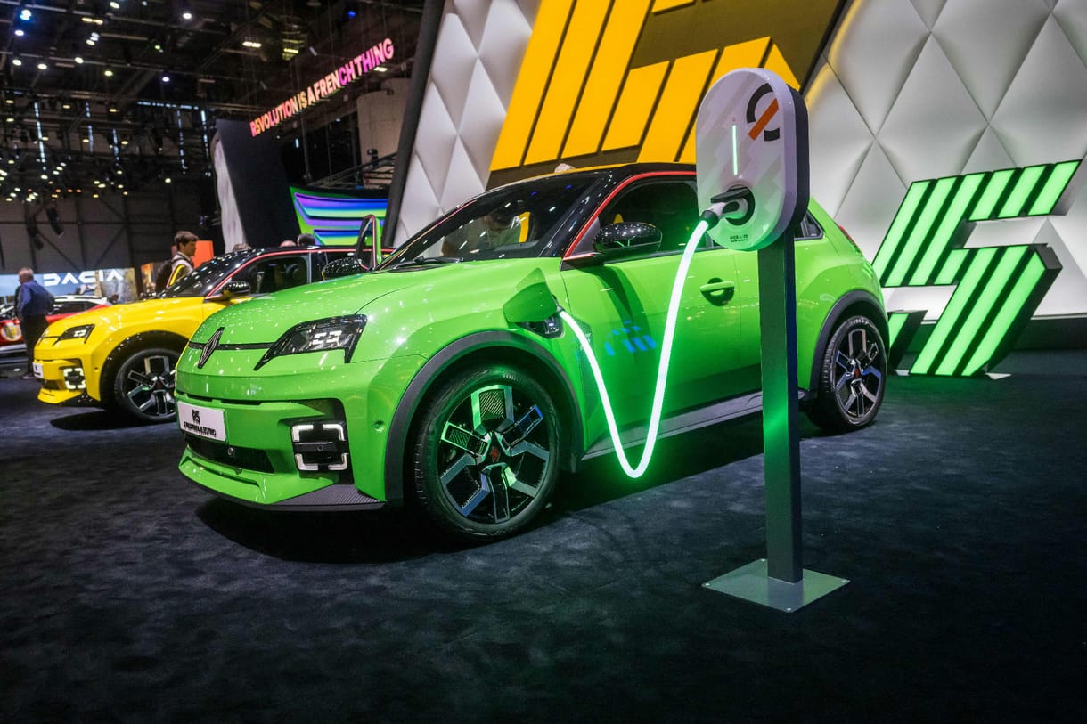 A visszatért Renault 5 lett az Év Autója