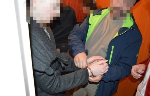 Videó: Emberölés gyanújával vették őrizetbe a gyöngyösi kislány szüleit 