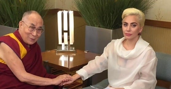 A dalai láma fogadta Lady Gagát – kiakadtak a kínaiak