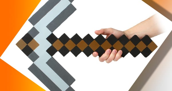 A nap kütyüje – Minecraft csákány habszivacsból