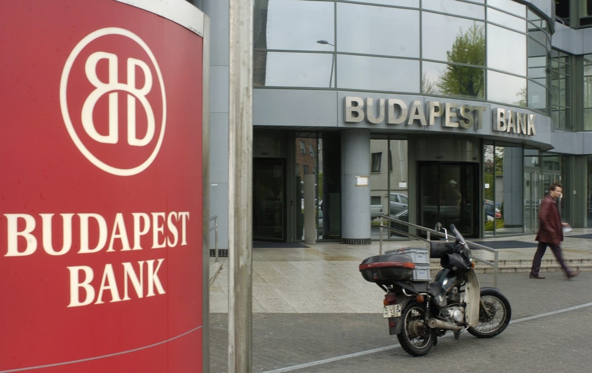 Leköszön a Budapest Bank vezére