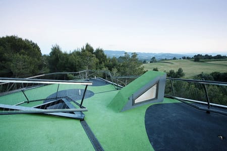 Golfpálya a háztetőn - ultramodern ház, hatalmas terasszal