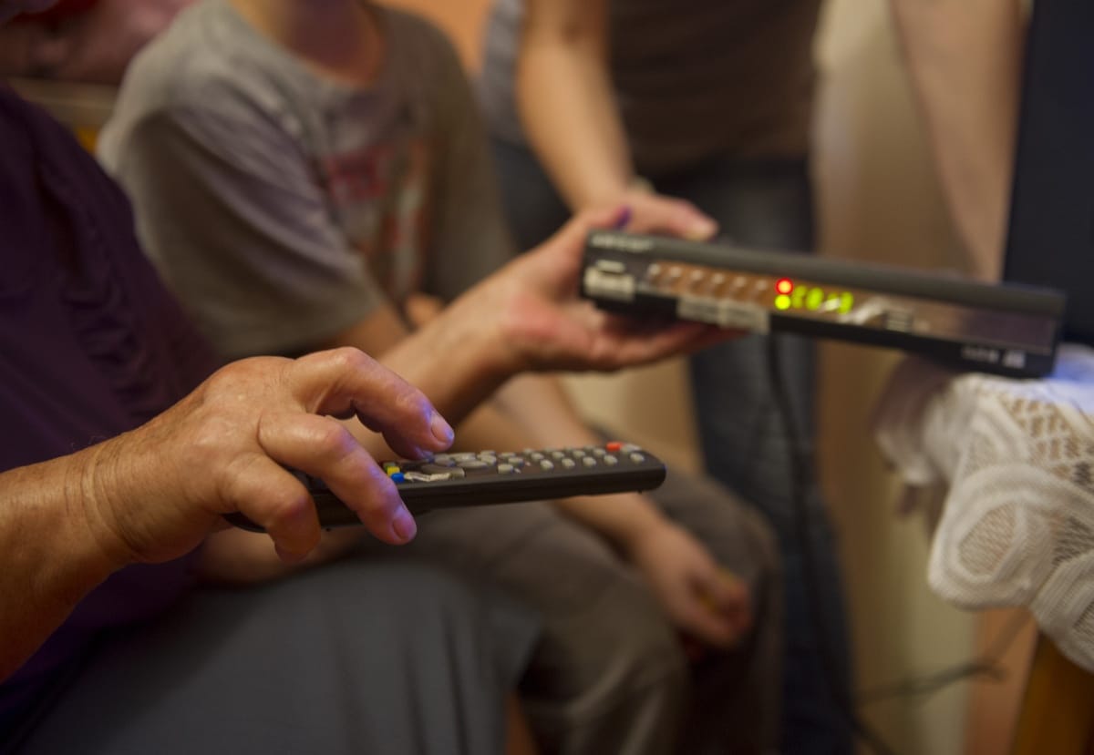 Hat órán belül vége a szobaantennás tévézésnek