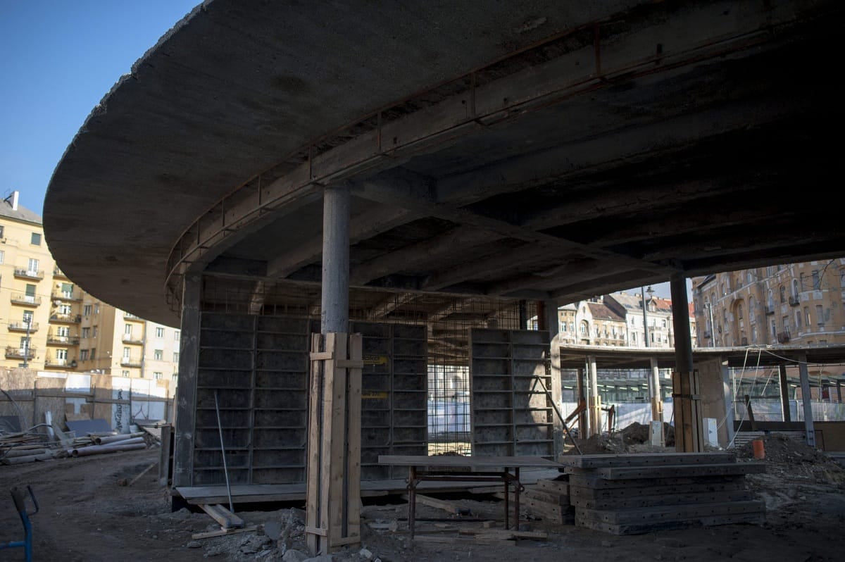 Befejezhetik a Gomba átépítését a 4-es metró nyitására