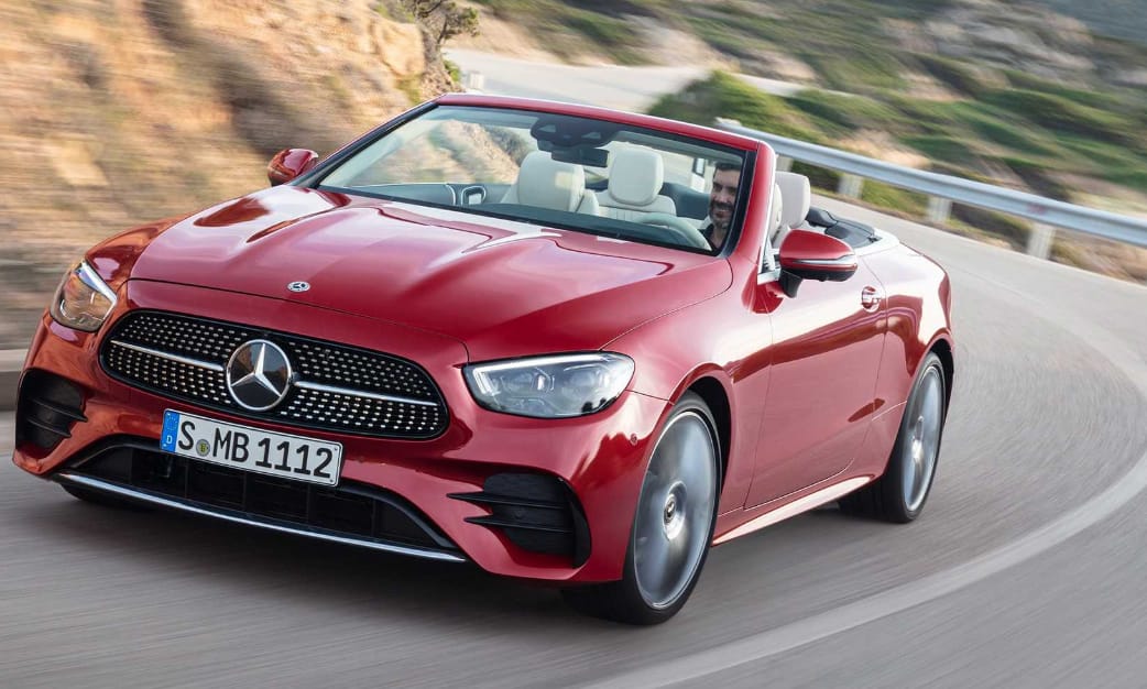 Itt a felfrissített Mercedes E-osztály kupé és kabrió