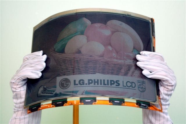 Még mindig milliókat tud faragni költségein a Philips