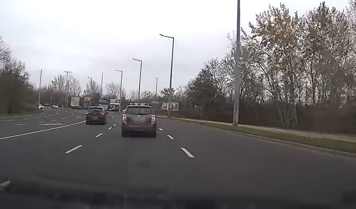 Most Újpesten bukkant fel egy olyan autós, akivel senki sem akar az utakon találkozni - videó