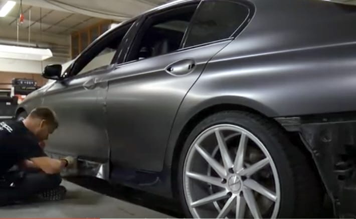 Videó: van, amikor megéri átmatricázni a BMW-t