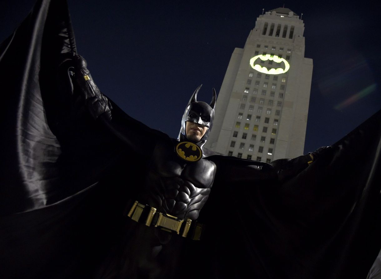 A Batman-jel vetítésével emlékeztek Adam Westre