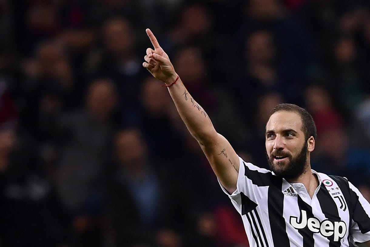 Ronaldóért két sztárját is dobnia kellene a Juventusnak