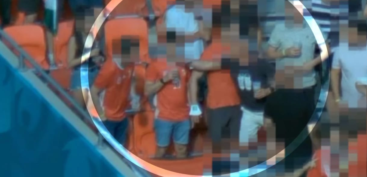 Bíróság előtt a férfi, aki megütötte a szurkolótársát a portugál-magyar meccsen - videó