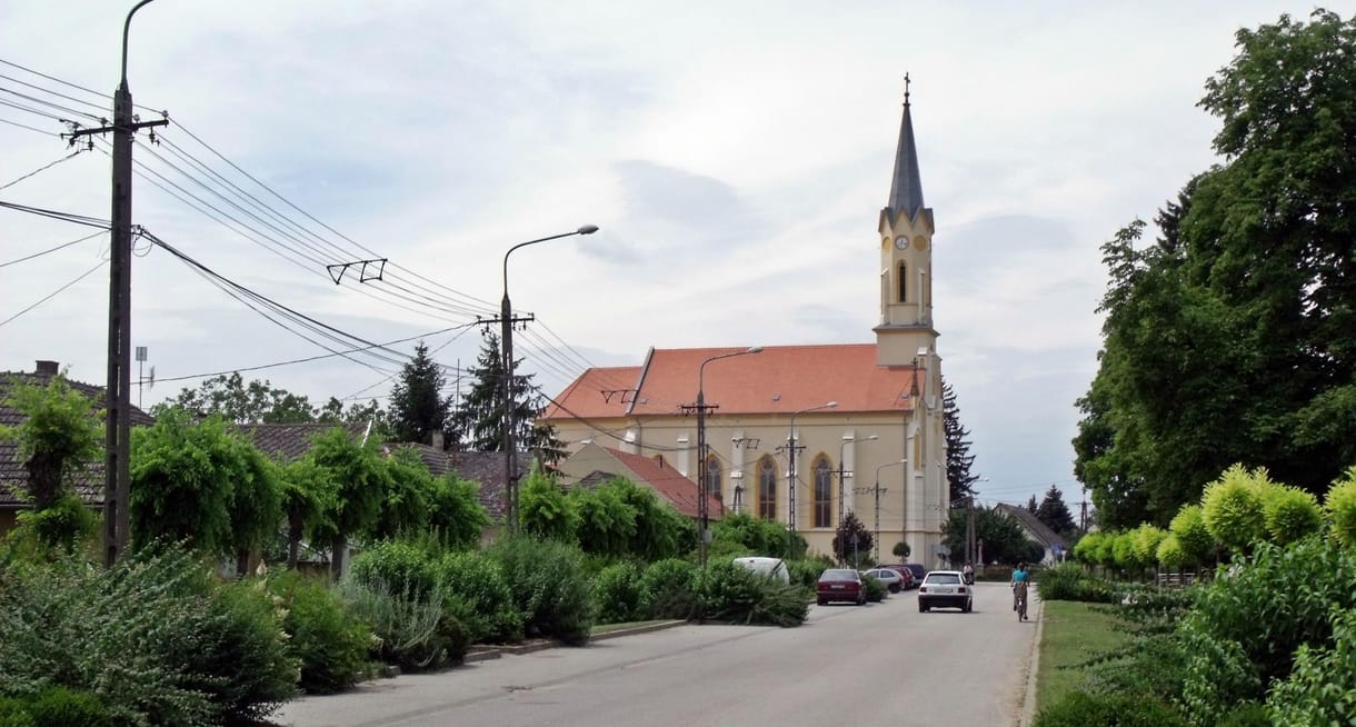 Egyházi tulajdonba kerülnek a most állami vagy önkormányzati tulajdonú templomok