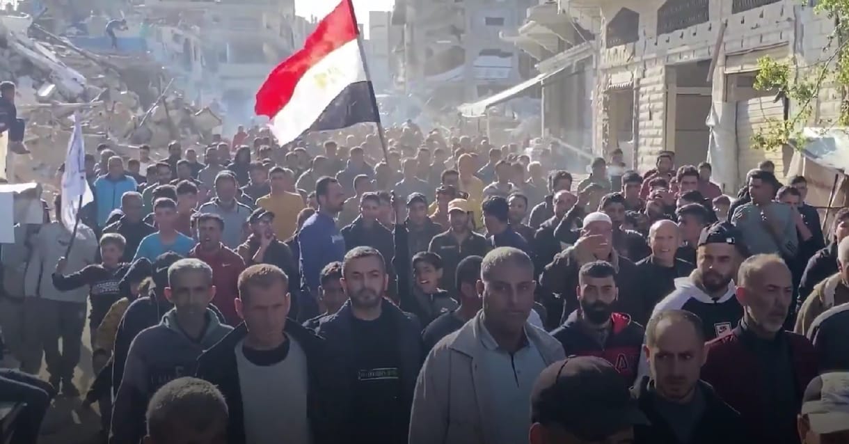 A Hamász és a háború ellen tüntettek a Gázai övezetben – videó