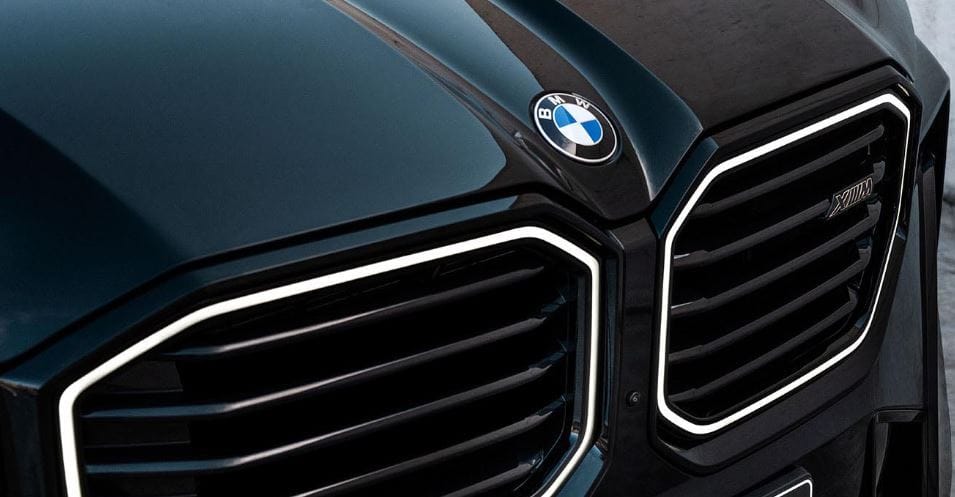 Lopott BMW csúcsmodellt foglaltak le a határon