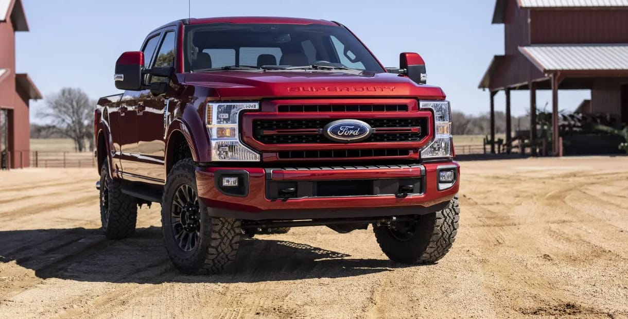 Megazilla nevén védett le egy hatalmas V8-as motort a Ford