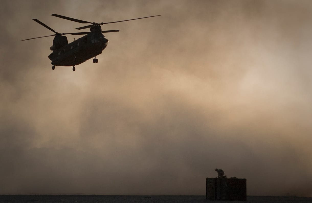 Lezuhant egy NATO-helikopter, halottak