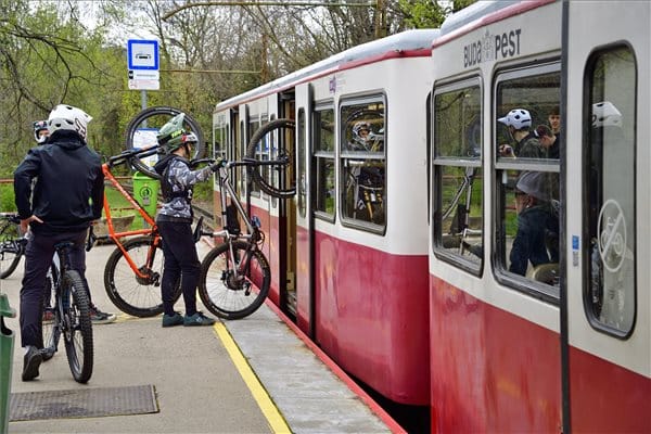 Felébredt téli álmából a fogaskerekű vasút, és csendesebb lett