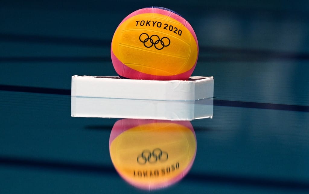 24.hu: Luxusórákat, barcelonai meccsjegyet és Mercedest is vettek közpénzből a II. kerületi utánpótlássportcégnél