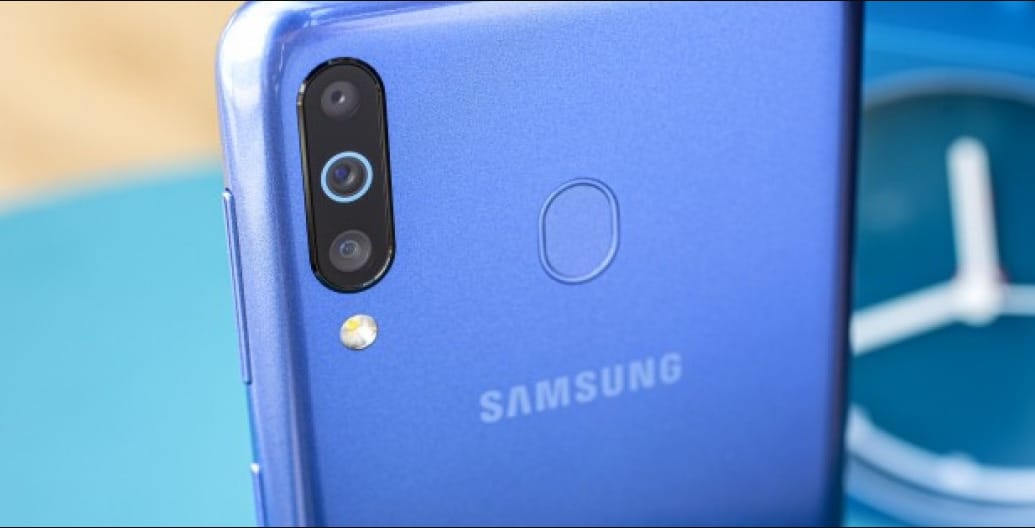 5000 mAh-es akkuval érkezik egy pénztárcabarát Samsung Galaxy telefon
