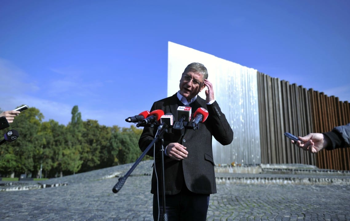 Gyurcsány: élettel kell megtölteni a rendszerváltást