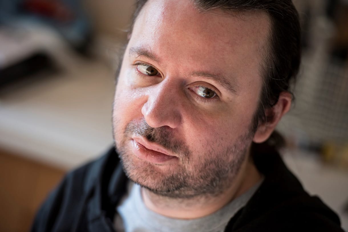 Négy szám után le kellett állítani Bérczesi Róbert koncertjét