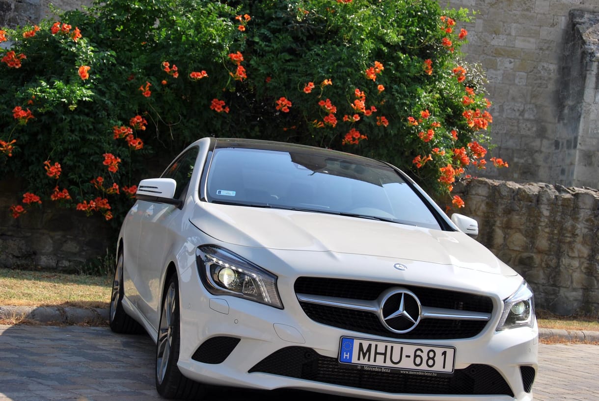 Mercedes-Benz CLA 200 teszt: sztárnak született