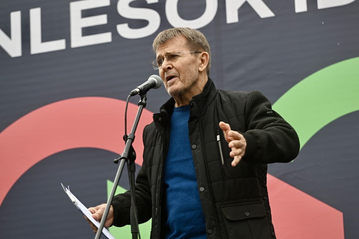 Nagy Bandó András visszavonul