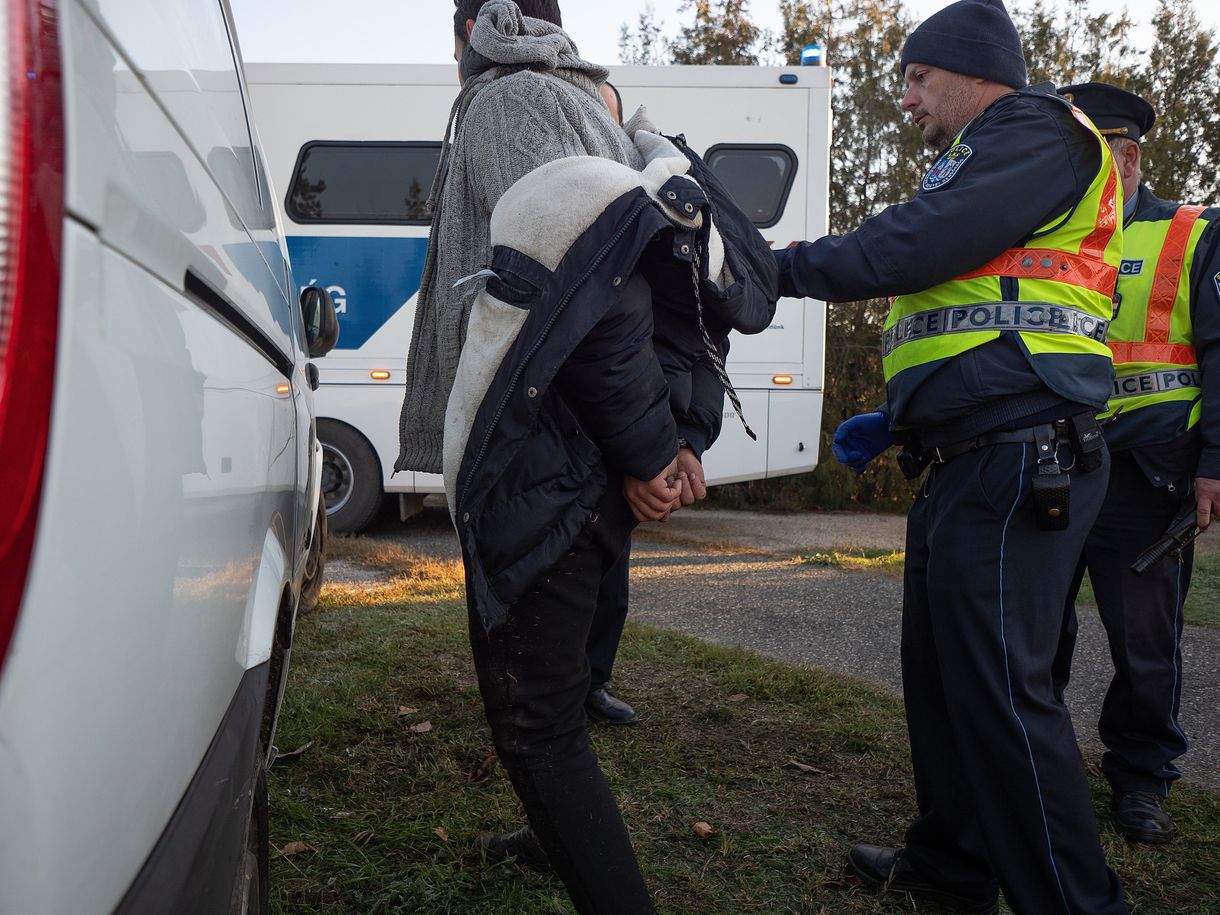 A magyar rabok furcsálják, hogy elengedik a külföldi embercsempészeket