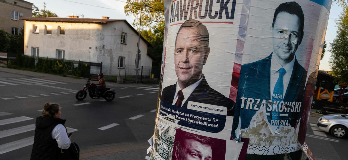 Polgármester és történész párbaján múlik a lengyel kormány működőképessége