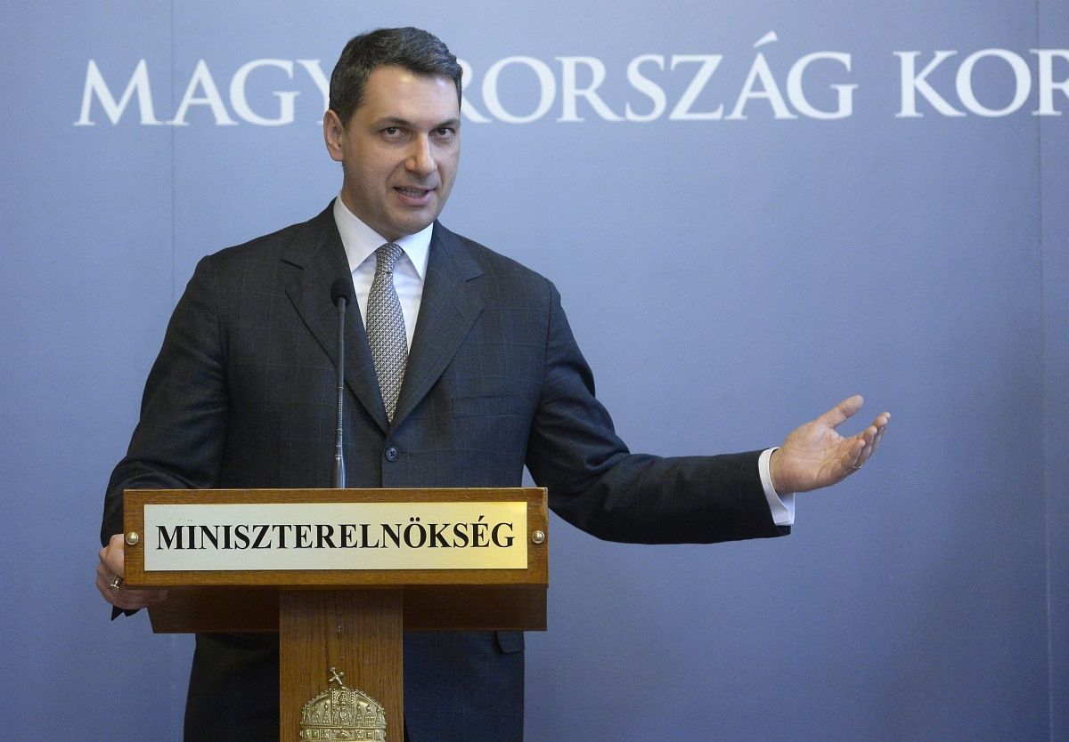 Lázár visszavonta a feljelentést, még sincs baja a kommentelőkkel