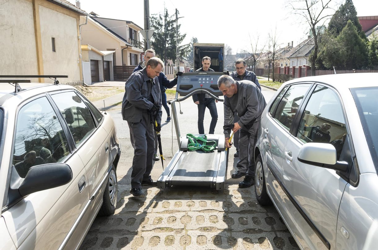 Alig győzik a boltok tartani a lépést, annyian keresnek otthoni edzéshez felszerelést