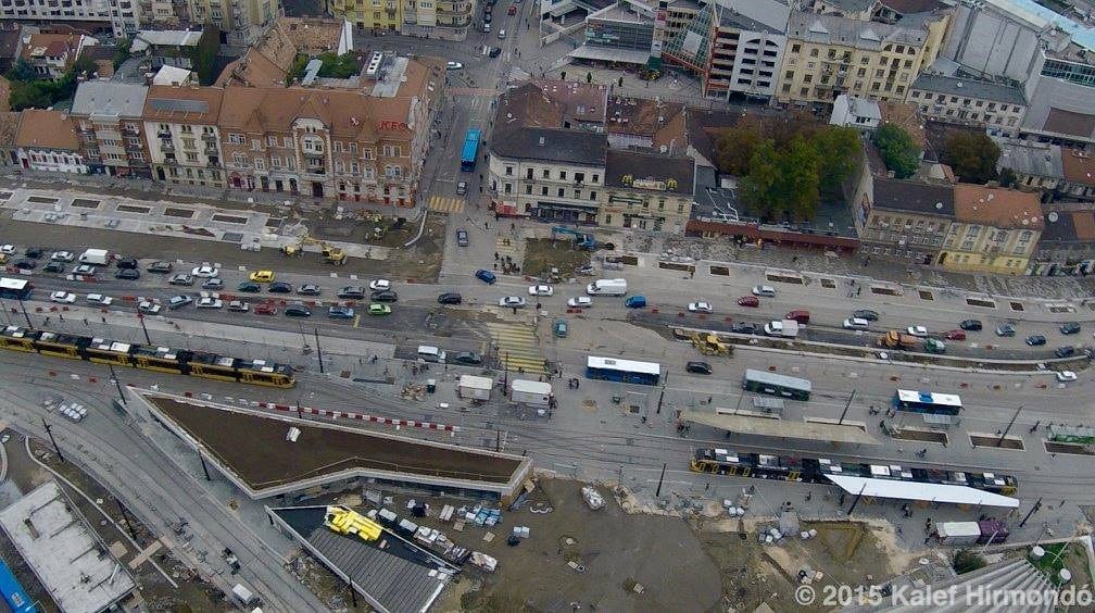 Felülről egyszerűbb: ez készült el eddig a Széll Kálmán téren – légi fotók