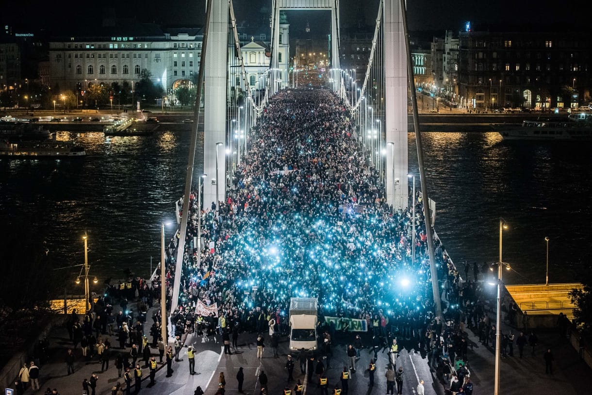 Hat éve volt az utolsó tüntetés, amely meghátrálásra késztette a kormányt