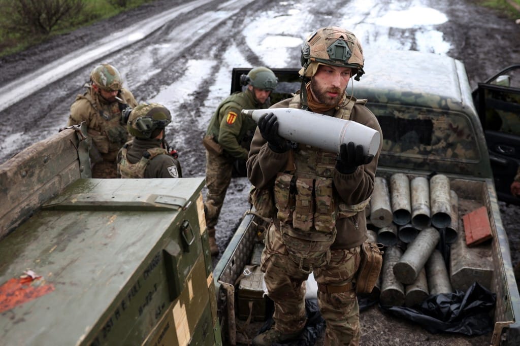 Bloomberg-elemzés: A szív igent, az ész nemet mond Ukrajna NATO-csatlakozására