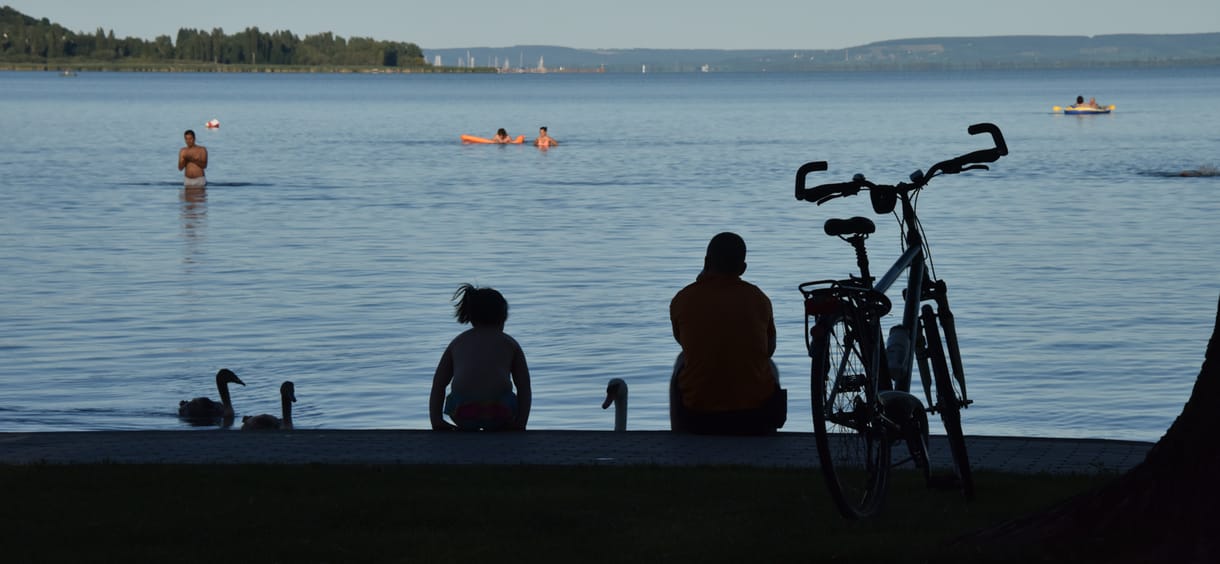 Szakmányban mentik az embereket a Balatonon