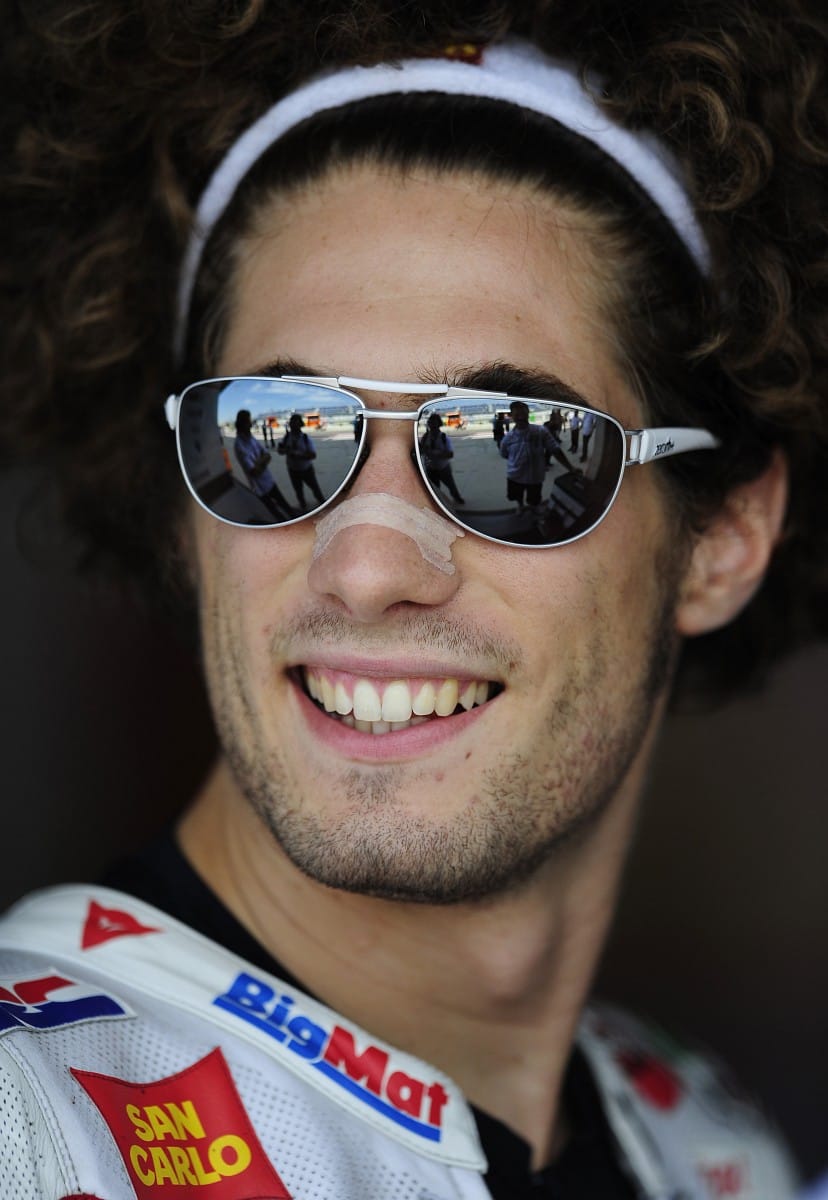 Hétfő este szállítják haza Simoncelli holttestét
