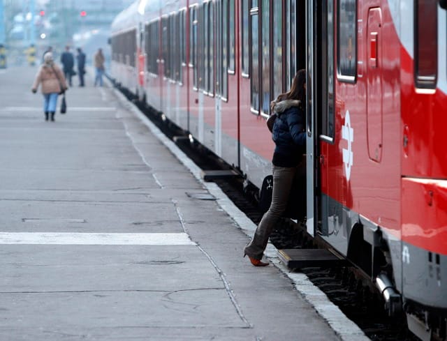 Peronkapuk helyett másképp csípné nyakon a MÁV a bliccelőket