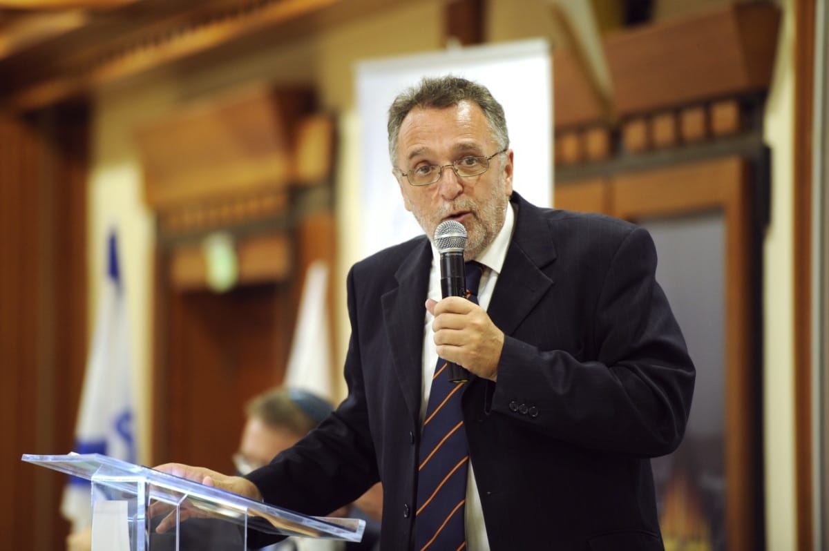 Búcsú az antiszemita kártyától