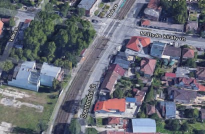Kamion és személyautó karambolozott Óbudán