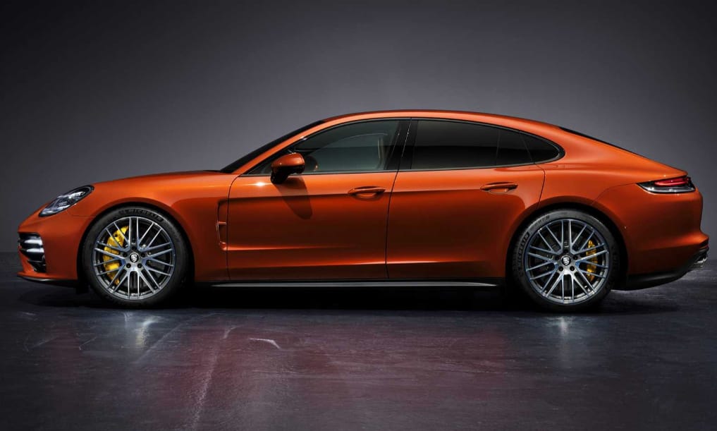 Kémfotókon a szupersportos Porsche Panamera Turbo GT