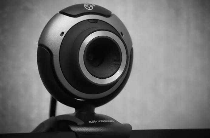 A kényszerű home office fellendítette az önfoglalkoztató szexmunkások üzletét