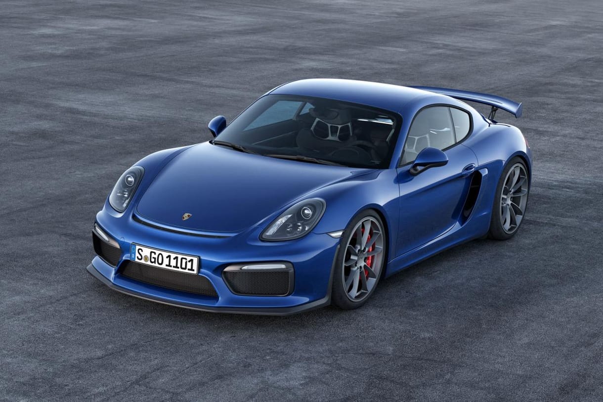 A Porsche hallgat a rajongókra: 4 helyett 6 hengert kap az új modell